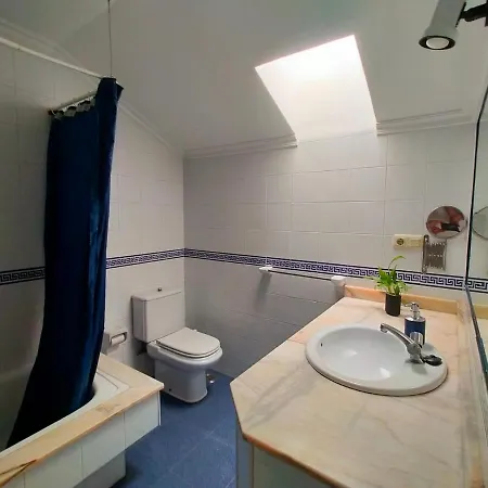 Cerca De La Playa, Con Bodega, Terraza Y Jardin Camino Portugues A Guarda