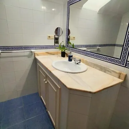 Cerca De La Playa, Con Bodega, Terraza Y Jardin Camino Portugues