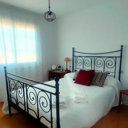 Cerca De La Playa, Con Bodega, Terraza Y Jardin Camino Portugues Apartamento